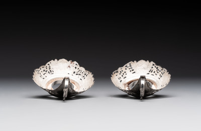A varied collection of 12 Chinese export silver wares, 19/20th C.