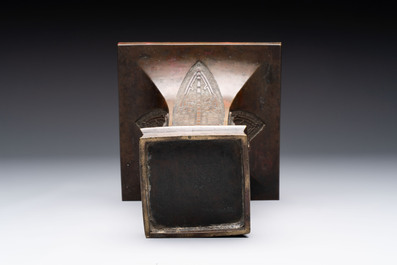 A rare Chinese archaistic bronze vase, 'Fanghu 方壺', Ming