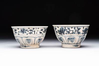 Four Annamese or Vietnamese blue and white bowls with floral design from the Hoi An shipwreck, 15/16th C.