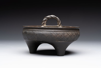 A fine Chinese archaistic bronze tripod censer, Yuan