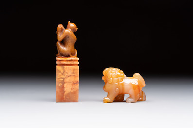 Six various Chinese agate, soapstone and serpentine wares, 19/20th C.