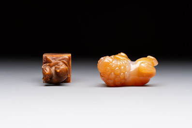 Six various Chinese agate, soapstone and serpentine wares, 19/20th C.