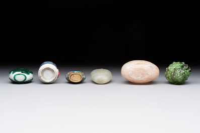 Six various Chinese snuff bottles, 19/20th C.