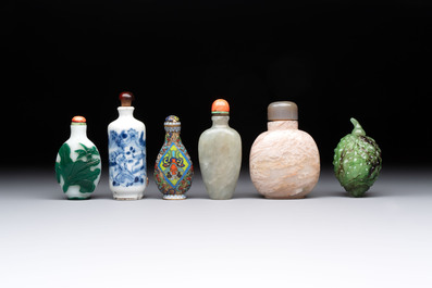Six various Chinese snuff bottles, 19/20th C.