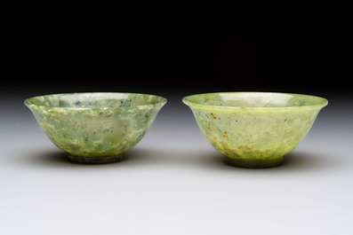 Six various Chinese agate, soapstone and serpentine wares, 19/20th C.