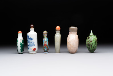 Six various Chinese snuff bottles, 19/20th C.