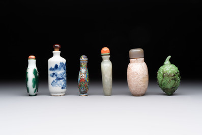 Six various Chinese snuff bottles, 19/20th C.