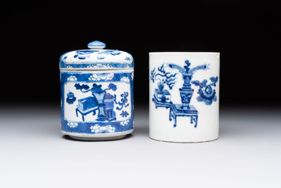 Two Chinese blue and white vases, a covered jar and a brush pot, Kangxi and later