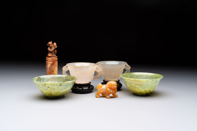Six various Chinese agate, soapstone and serpentine wares, 19/20th C.