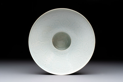 A Chinese qingbai spittoon with incised floral design, Song/Yuan