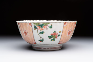 A Chinese famille verte bowl and saucer with floral design, Kangxi