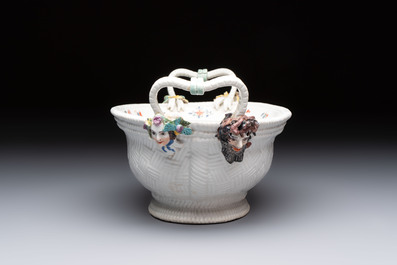 A Meissen kakiemon-style basket with figural head handles, Germany, 18th C.