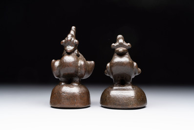 Two Burmese bronze bird-form opium weights, 18/19th C.