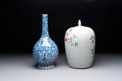 A Chinese blue and white bottle vase and a famille rose 'peaches' jar, 19th C.