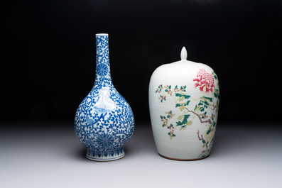 A Chinese blue and white bottle vase and a famille rose 'peaches' jar, 19th C.