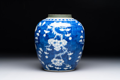 A Chinese blue and white 'prunus on cracked ice' jar, a tea caddy, a covered teapot, and four famille rose cups, 19th C.