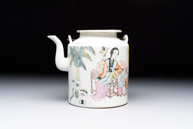 A Chinese qianjiang cai covered teapot and a covered wine warmer, Tongzhi mark, 19/20th C.