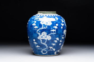 A Chinese blue and white 'prunus on cracked ice' jar, a tea caddy, a covered teapot, and four famille rose cups, 19th C.