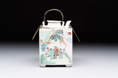 A Chinese qianjiang cai covered teapot and a covered wine warmer, Tongzhi mark, 19/20th C.