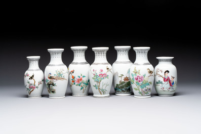 31 Chinese famille rose vases, Qianlong and Jingdezhen marks, 20th C.