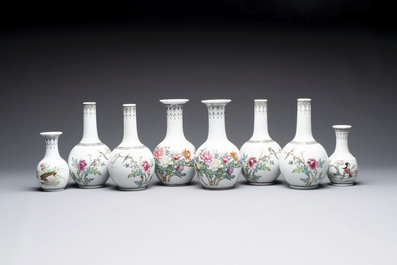 31 Chinese famille rose vases, Qianlong and Jingdezhen marks, 20th C.
