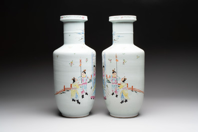 A pair of fine Chinese famille rose 'Guo Ziyi 郭子儀' rouleau vases, Qianlong mark, 19th C.