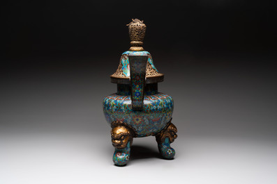 A Chinese cloisonn&eacute; tripod censer and cover, 19th C.