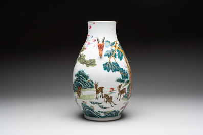 A fine Chinese famille rose 'hu' 'deer and monkey' vase, 19th C.