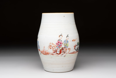 A Chinese famille rose 'mandarin subject' teapot and a mug, Qianlong