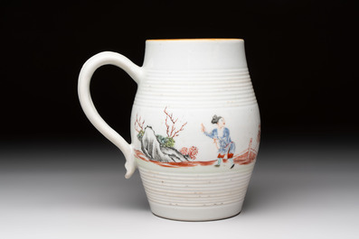 A Chinese famille rose 'mandarin subject' teapot and a mug, Qianlong