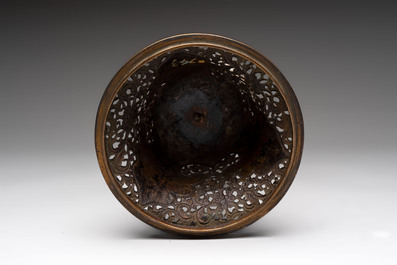 A Chinese cloisonn&eacute; tripod censer and cover, 19th C.