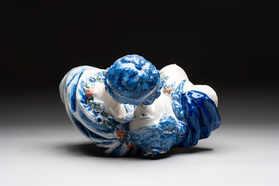 A polychrome Delft-style 'The Kiss' group after Jean Antoine Houdon (1741-1828), Samson, Paris, 19th C.