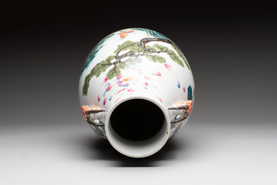A fine Chinese famille rose 'hu' 'deer and monkey' vase, 19th C.