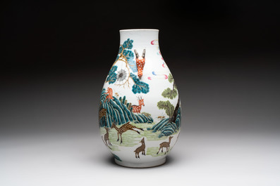 A fine Chinese famille rose 'hu' 'deer and monkey' vase, 19th C.