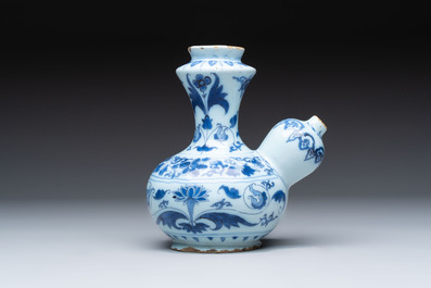 A blue and white Dutch Delft chinoiserie kendi, late 17th C.