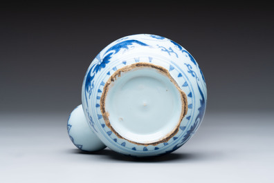 A blue and white Dutch Delft chinoiserie kendi, late 17th C.