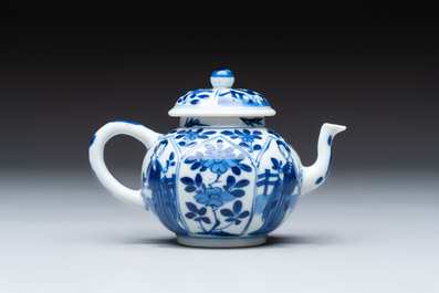 A small Chinese blue and white 'Long Eliza' teapot and cover, jade mark, Kangxi