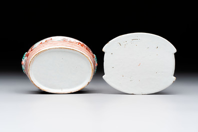 A Dutch Delft petit feu butter tub with a snail finial, 18th C.