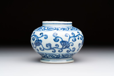 A Chinese blue and white jar with floral design, Ming