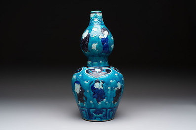 A large Chinese Fahua 'Ba Xian Zhu Shou 八仙祝壽' double gourd vase, 19th C.