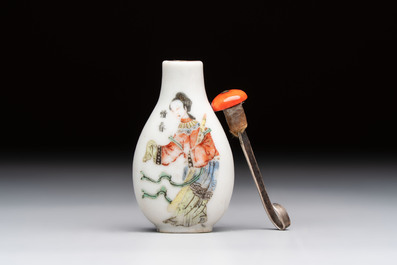 A Chinese famille rose 'Jin Ling Shi Er Chai 金陵十二釵' snuff bottle, 19th C.