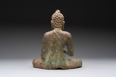 A rare Thai bronze Buddha Shakyamuni, Mon-Dvaravati period, 8/9th C.
