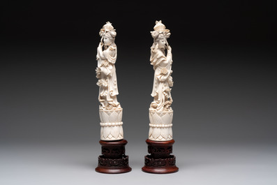 Two pairs of Chinese ivory 'elegant beauty' carvings, 'Da Hai 大海' mark, 19/20th C.