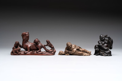 Five various Chinese wooden carvings and a censer, 19/20th C.