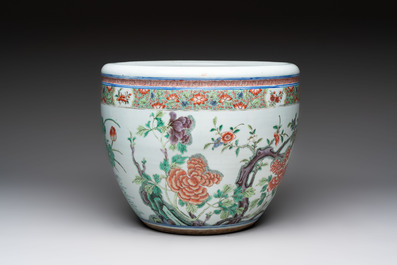 A Chinese famille rose 'mandarin ducks in a lotus pond' scroll pot, 19th C.