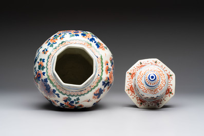 A Dutch delft cashmere palette vase and cover with birds among flowering branches, ca. 1700
