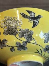 A pair of Chinese grisaille yellow-ground 'Da Ya Zhai 大雅齋' bowls, Yong Qing Chang Chun 永慶長春 mark, 20th C.