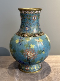 A Chinese cloisonn&eacute; 'Peony and Chrysanthemum' vase, 19th C.