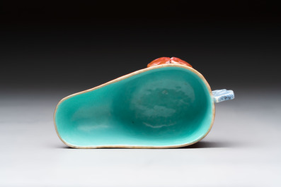 A Chinese turquoise-ground grisaille-decorated Dayazhai-style bowl and a libation cup, Yong Qing Chang Chun 永慶長春 mark, 19th C.