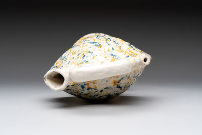 A polychrome spotted Spanish clam-form ewer, Aragon or Manises, 19th C.